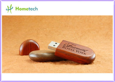 Movimentação de madeira 2GB do flash de USB para promoções do presente
