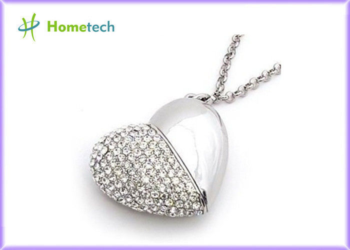 Movimentação de cristal dada forma coração do flash de USB do coração