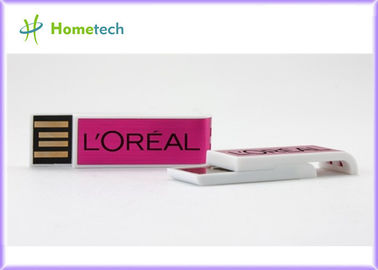 A movimentação plástica do flash de USB dá forma à vara de USB com seda do logotipo - tela